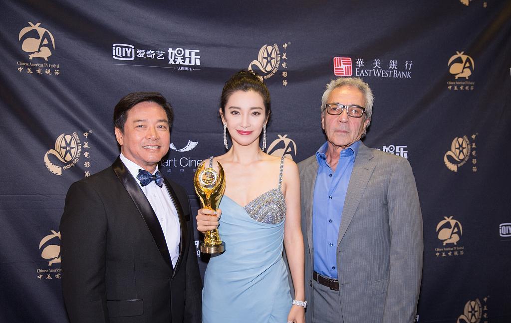 李冰冰|作品不如孙俪过硬，人气不如杨幂，已48岁的她为何稳坐C位？