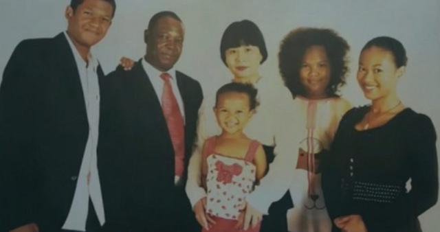 王丽红|清华才女王丽红：为爱远嫁非洲，25年内生下4个孩子，朋友不敢认