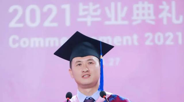 医生 清华校园有个“怪现象”，学霸聚集没有一个烫发染发，简单而真实