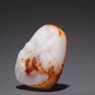 和田玉籽料|旧藏·和田玉籽料荷叶蜻蜓雕件