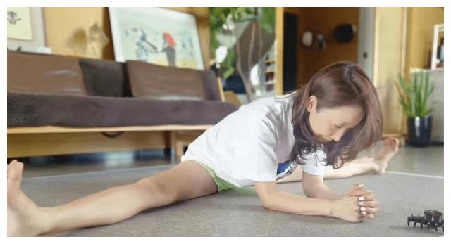 孙悦|“消失”的歌手:县城走穴、直播卖惨、不修边幅,选择决定命运