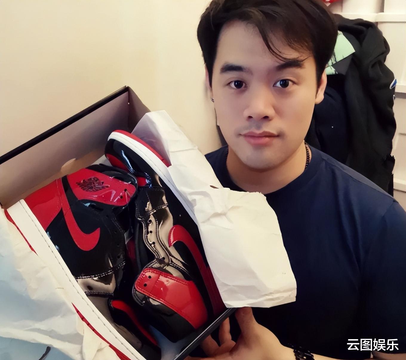 钟镇涛|钟镇涛为女儿庆祝生日，18岁爱女外形出众，已被3所世界名校录取