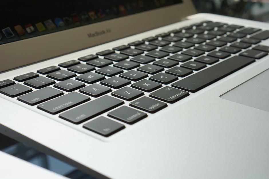 专利申请|回顾苹果最经典的产品，从耳机到手机、电脑一应俱全