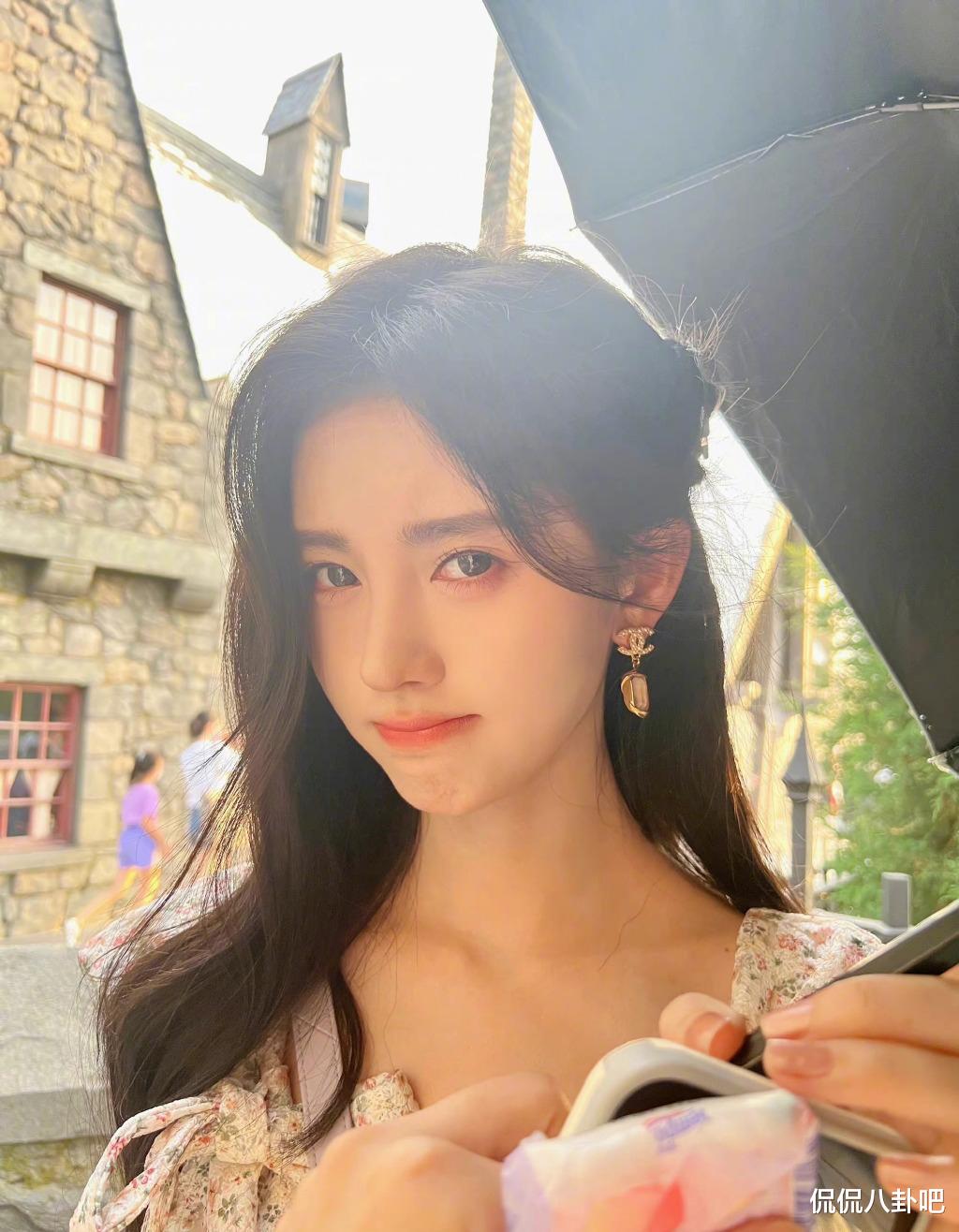 鞠婧祎|有些人黑着黑着就被圈粉了，鞠婧祎捐款50万用于女性公益