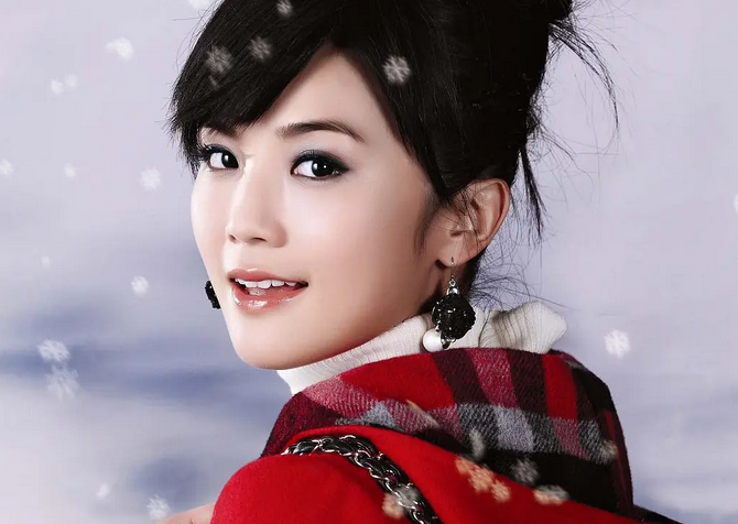 当红女星|十大从女团歌手转型的当红女星！这些美女太性感惊艳了