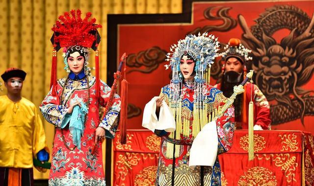 样板戏|京剧样板戏没有“性与爱”,恰恰是这样却被广大人民群众所接受