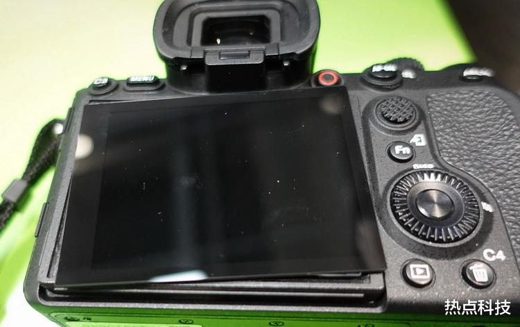 索尼相机|冬奥会上跳弹30多次索尼相机有新消息了 轻度损坏
