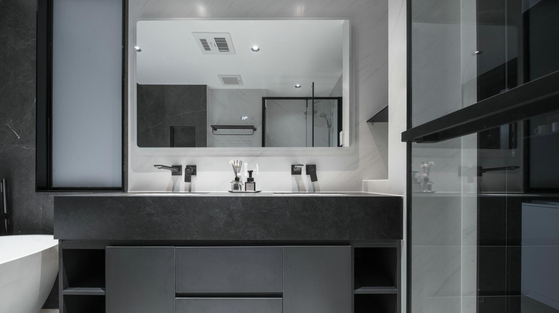 她拒绝断舍离，将240㎡大宅打满柜子，完工后才知道有多实用