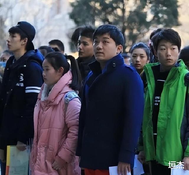 童星|越长越丑的七位童星：因太胖被北影拒绝，头发掉光成为路人，丑态各异