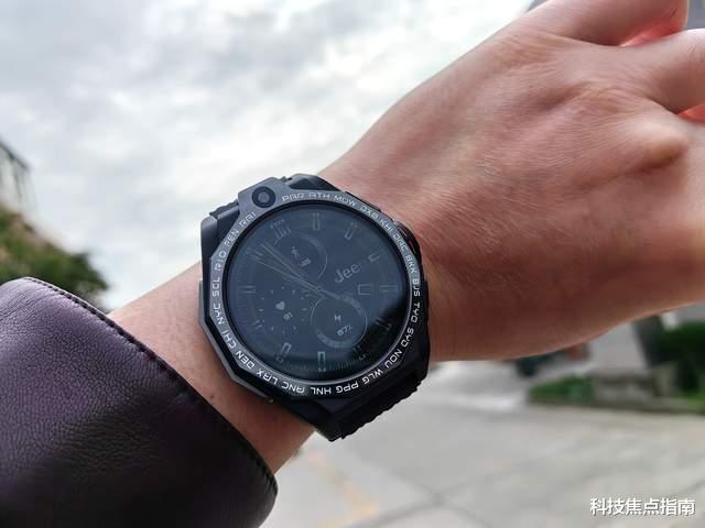 fx|Jeep车同品牌智能手表新品评测，神还原进气格栅可独立通话