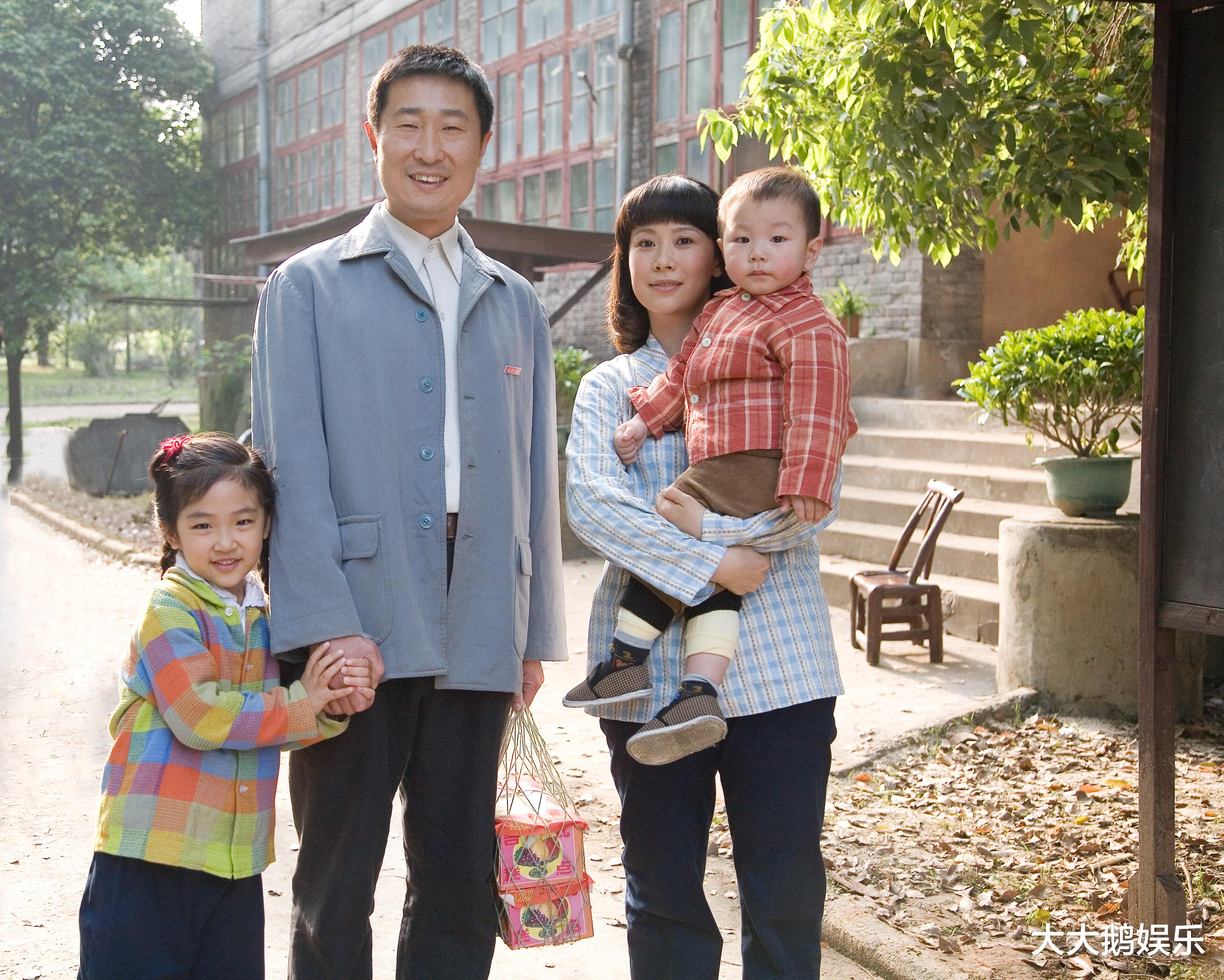 苇青|苇青:62岁开始拍戏,73岁斩获百亿票房,终究是理想战胜一切