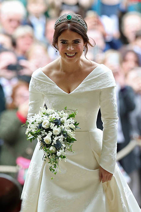 尤金妮公主|英王室再释多张高清公主大婚图,腰粗膀圆大屁股的胖妹怎样选婚纱