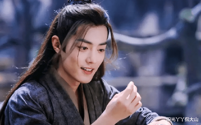 魏无羡|陈情令：魏婴化身羡三岁喜欢逗阿苑的背后，藏着他怎样的心思呢？