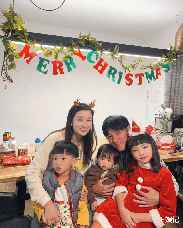 张颖康|TVB男艺人张颖康放假一家人开心享受家庭乐时光