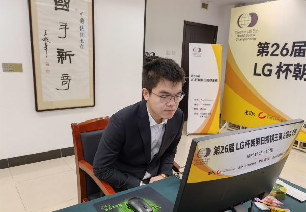 柯洁|柯洁又冒泡了，围甲执白屠龙胜芈昱廷，本命年将结束状态回来了？