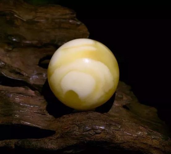 琥珀蜜蜡|如何怎么挑蜜蜡?