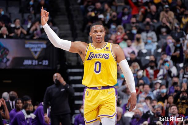 威斯布魯克|14次出手僅得8分！賽后威少破口大罵，詹姆斯談到他也倍感無(wú)奈