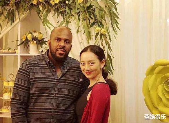 释小龙|释小龙为她“痴迷”，成名后选择嫁给黑人，结果如何呢？