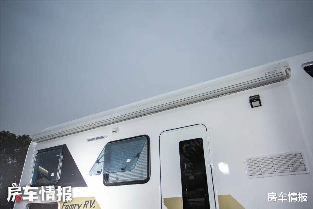 30多万的现代房车咋样?配2.8T柴油动力空气悬挂,1小时充2.5度电