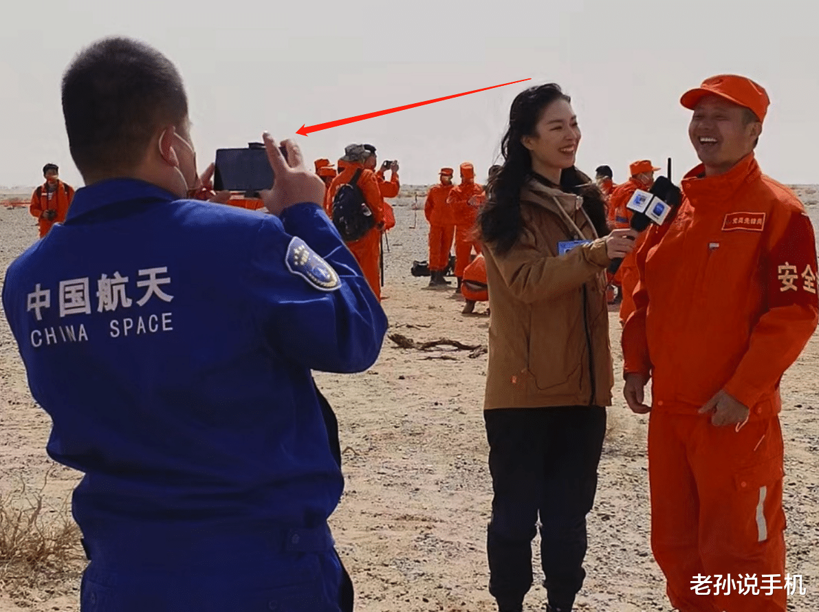 中兴|吴京代言！中兴Axon40Ultra海报公布，年内销量预期增长两倍？