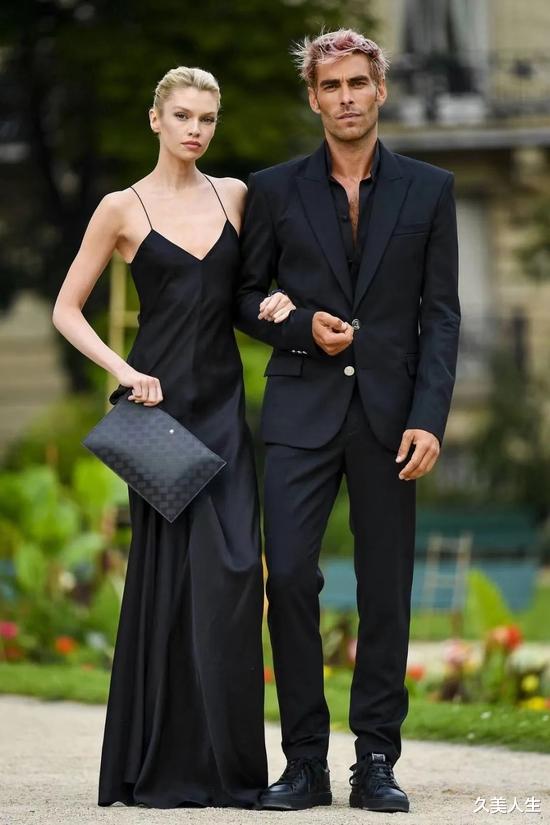 可儿与希尔顿“大小姐”同框,表姐这是跟谁表白呢?