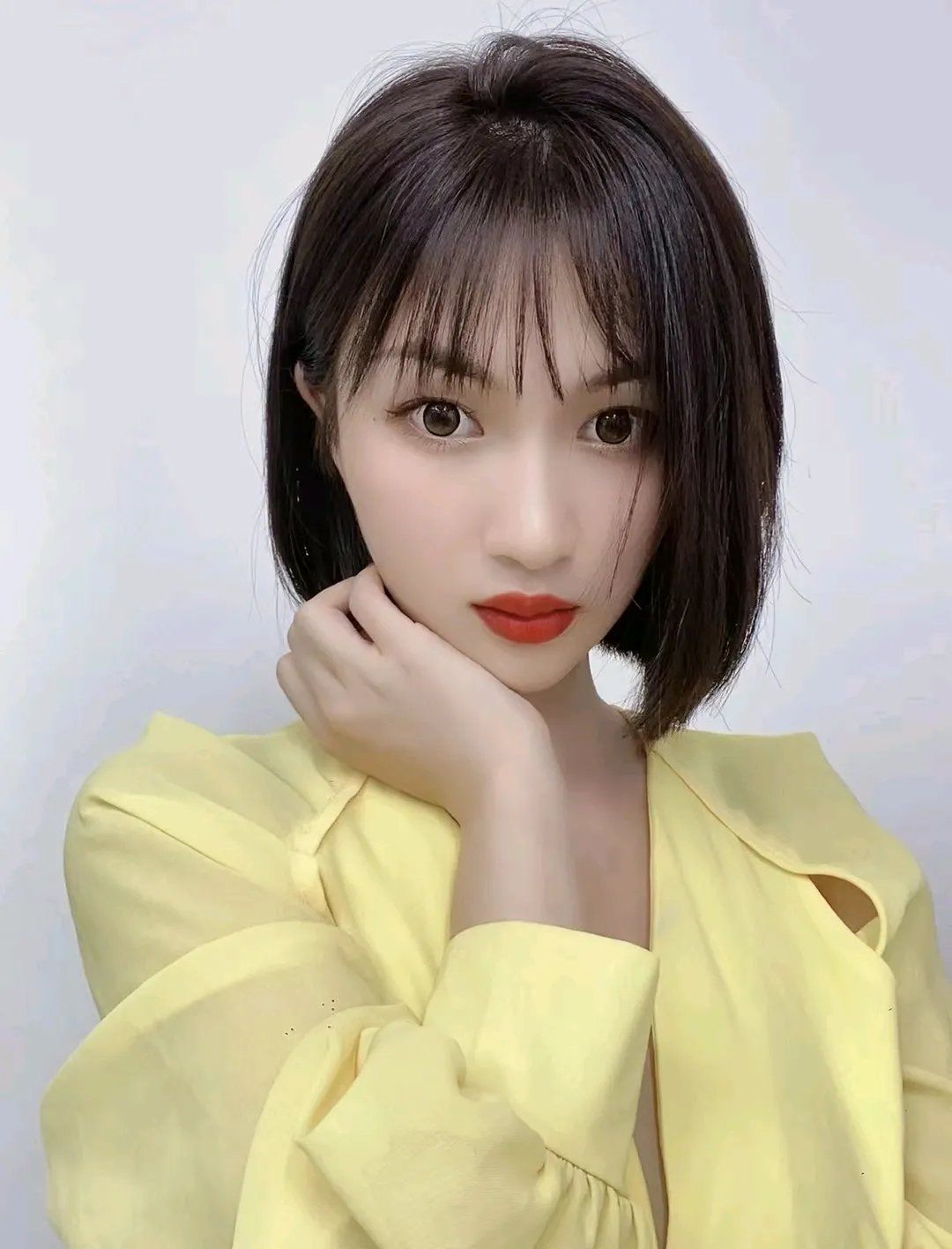 发型 爱美女士都在剪的发型，优雅时尚还显瘦，超级有魅力