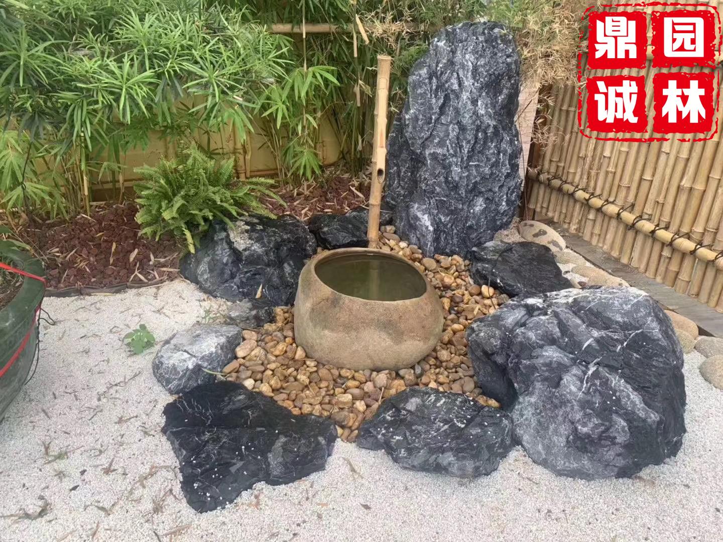 天然鹅卵石铺路与黑山石造景设计,打造禅意庭院!