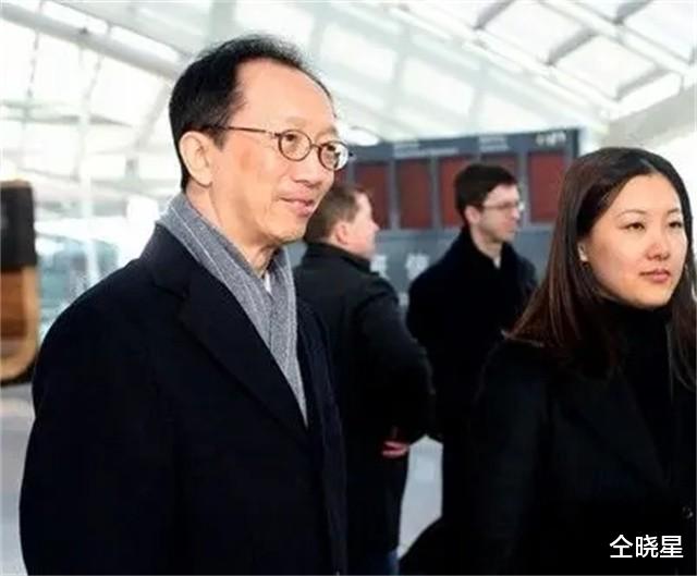 伏明霞|跳水女皇伏明霞近况：70岁丈夫当上董事长，19岁女儿亭亭玉立