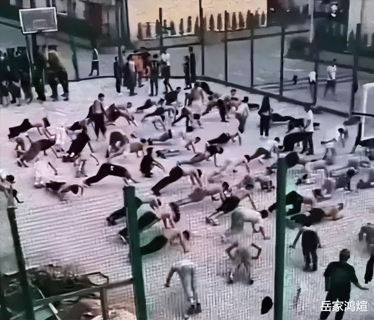 缅甸|中国男子被卖缅北,目睹身边人遭电击割舌,挖洞出逃跨越三国回家