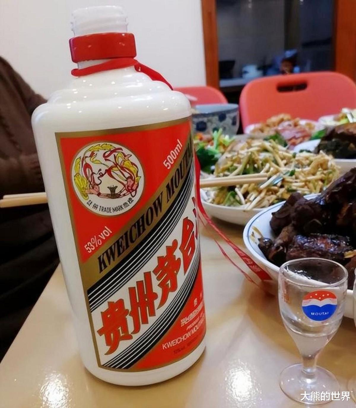 农村酒席的尴尬现象，高档酒水随处可见，但却无人问津究竟为何？