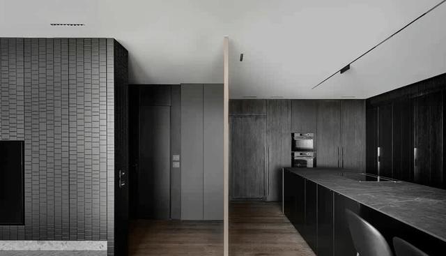 155平层,30景观阳台做主角,只装护栏不封窗,堪比空中别墅