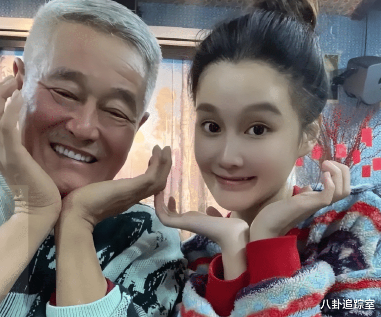 传唤|赵本山女儿球球官宣结婚!自曝因父亲不举办婚礼,丈夫性别引争议