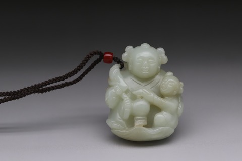 |回流 舊藏和田玉“枣红皮 执穗童子”