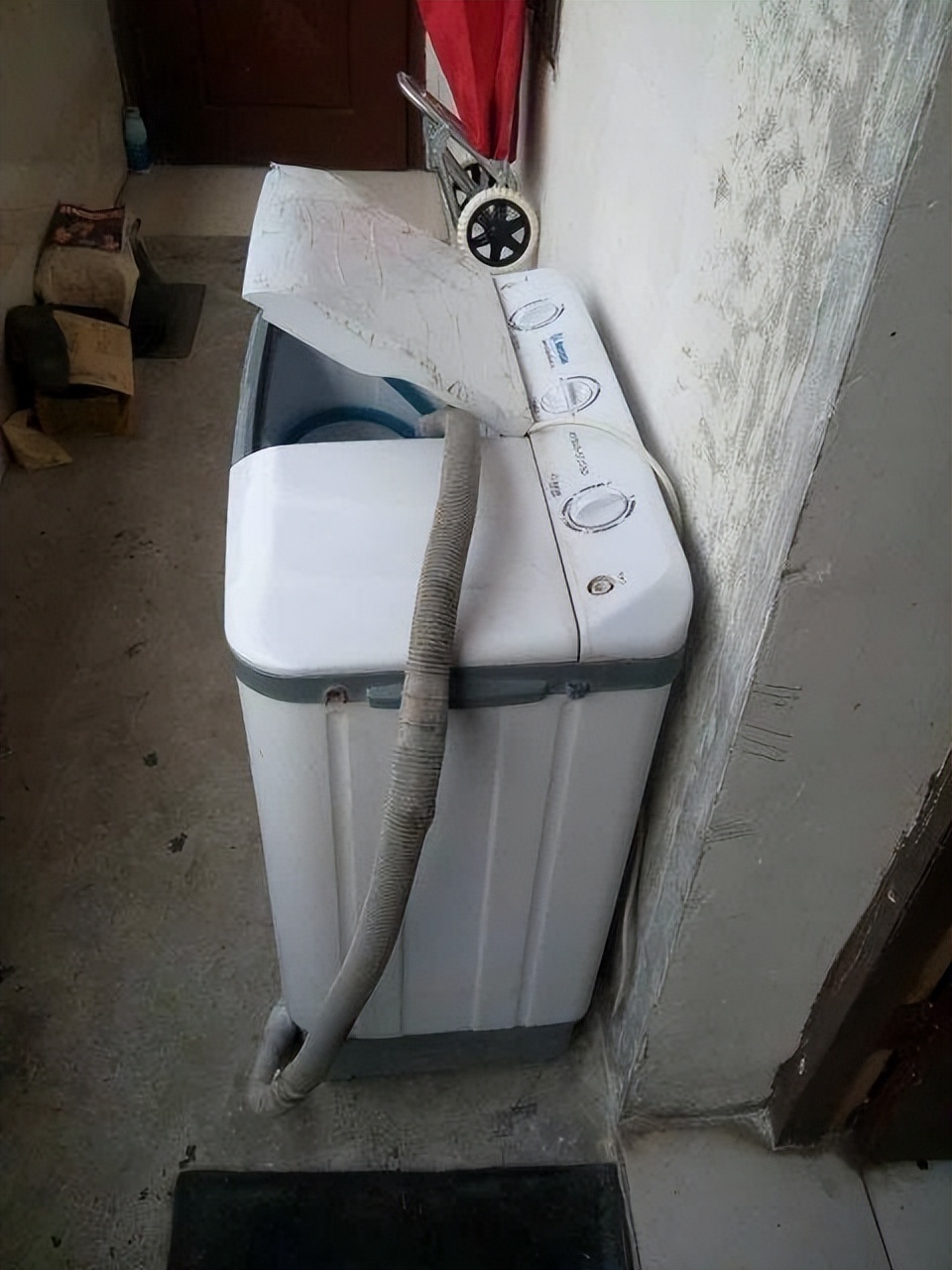 都说双缸洗衣机不好,为何现在这么火?我用了15年来说说真实感受