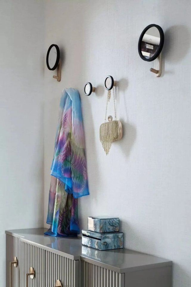 110平中式风三居室，有一种华丽与禅意气质