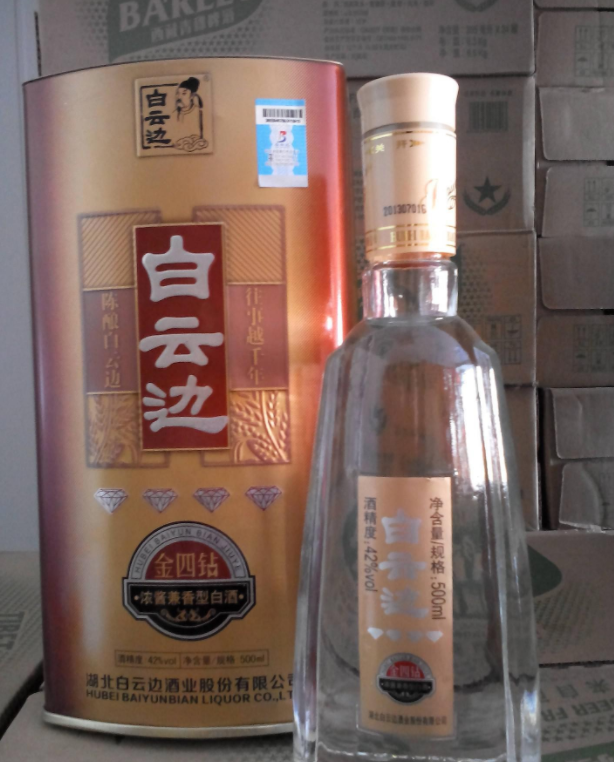 超市如何选购“良心”白酒？这4款老酒友都在喝，你喝过几款？