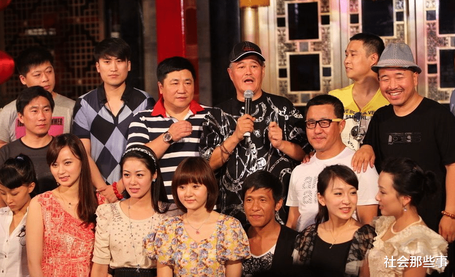 小沈龙|赵本山的脸丢光了!关门弟子小沈龙直播输掉PK,怒怼榜一才刷30万