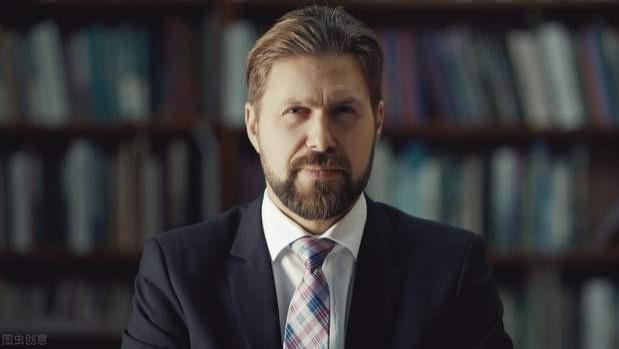 |为什么从基层升上去的领导，对原来的同事特别狠？