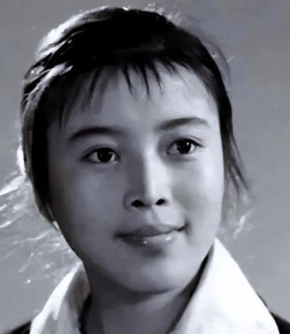 丁嘉丽|丁嘉丽近照曝光!头发花白脸有皱纹,曾自曝婚内出轨,堕胎四次