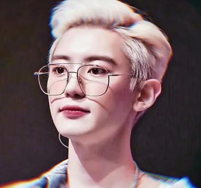 朴灿烈|EXO成员朴灿烈正式退伍,顺利完成兵役义务,网友:欢迎回家灿烈