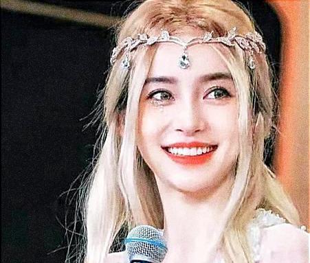 Angelababy|宋丹丹直言不知道杨颖的获奖作品，杨颖的后续做法尽显高情商