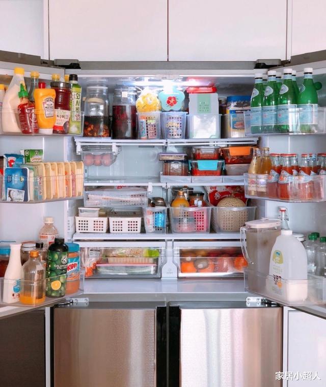 韩国小夫妻的家，精致的一尘不染，就是电视剧里的样子