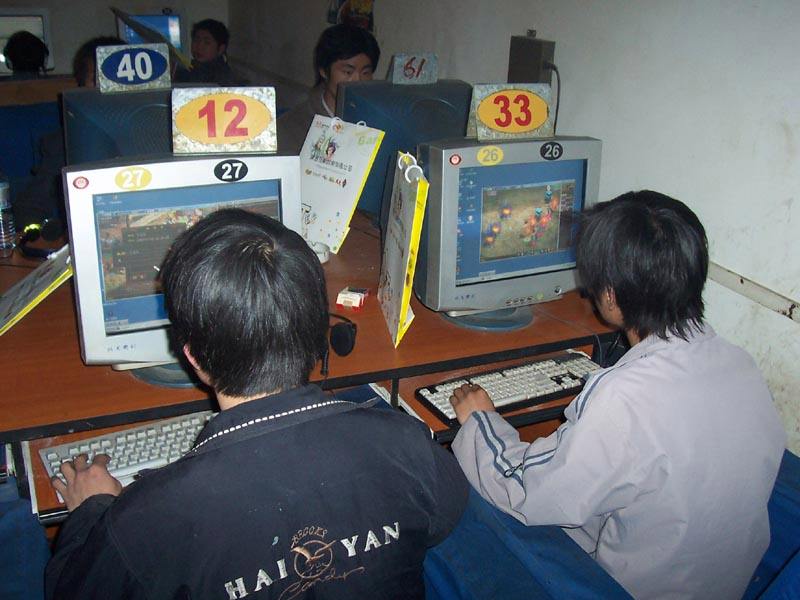 2004年太原一家5口惨死,凶手竟是16岁侄子,老师:都是网吧害的