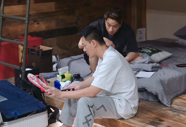 林峰|《披哥2》无效拆队,吴卓羲林峯追星失败,搞笑选歌初代内讧