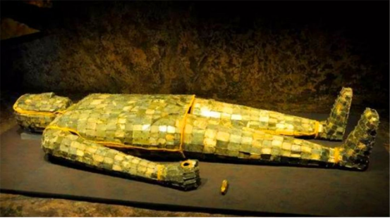 |你手上的玉镯没准儿是活的,玉的“灵”你知道多少?