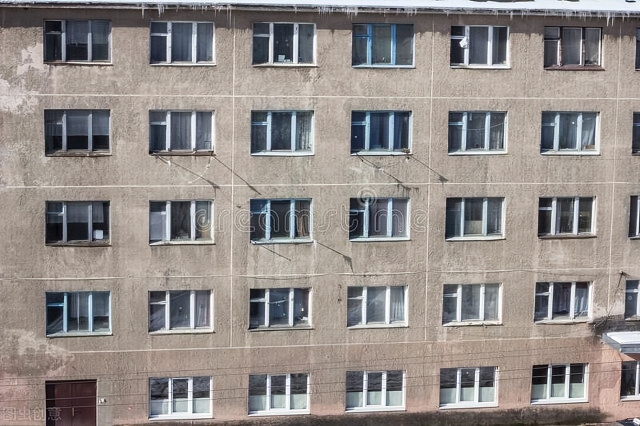 80后大叔低欲望的人生：戒掉了爱情和爱好，月开销控制在一千块