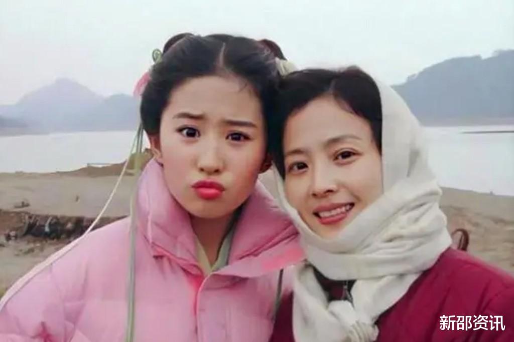 刘亦菲|“仙妈”刘晓莉:为女儿舍弃婚姻和事业,她才是刘亦菲硬气的资本