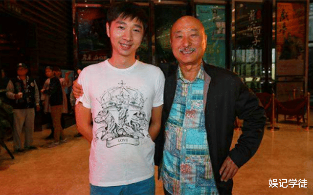 陈大愚|陈大愚分享生活趣事，与四个孩子挤一张床，曾被陈佩斯催促剃光头