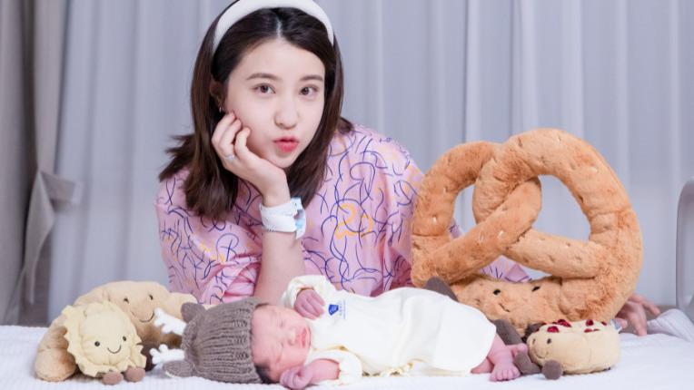 赵丽颖|赵丽颖闺蜜官宣生子！跟麦迪娜王灿住同个月子中心！42天花费30万