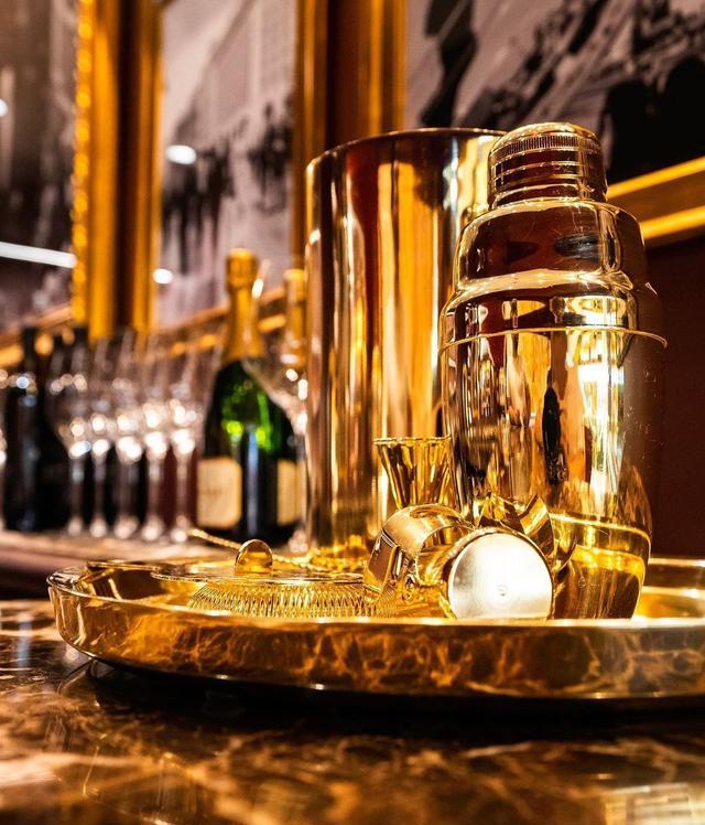 川普大厦里开了家“川普酒吧”?价格奇高装修迷惑,却有人超想去